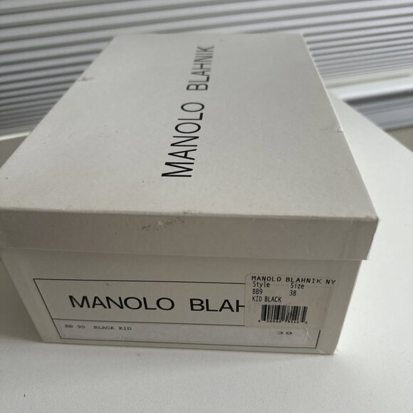 Manolo Blahnik BB Pointed Toe Pump 90 - Picture 10 of 10